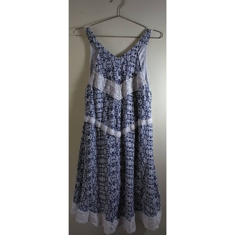 Altar'd State Women's Size Small Blue and White Print and Laced Rayon Dress Slee